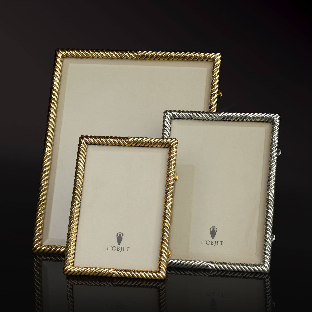 Gold Twist Frame D86903