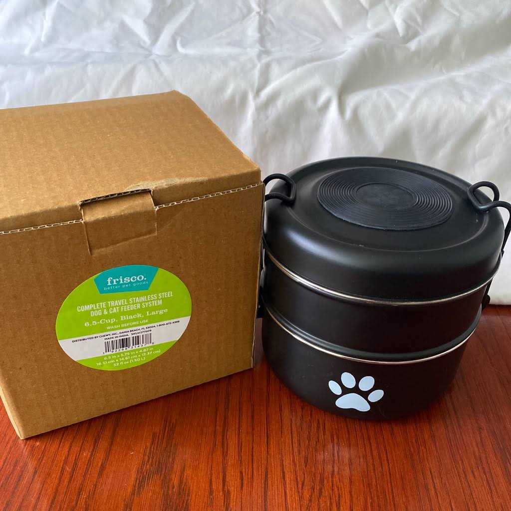 Dog Travel Bowls R804625